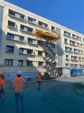 Haulotte's HS18 E PRO scissor lift 